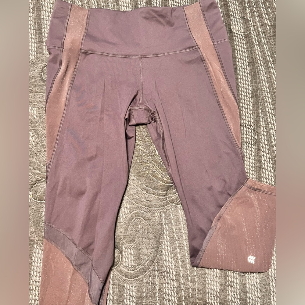 Womens Athletic Work Out Leggings. Resistant